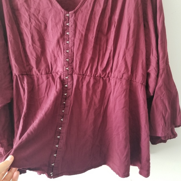 Torrid Maroon Burgundy Hook and Eye Bell Sleeve Top 5 - Picture 7 of 10